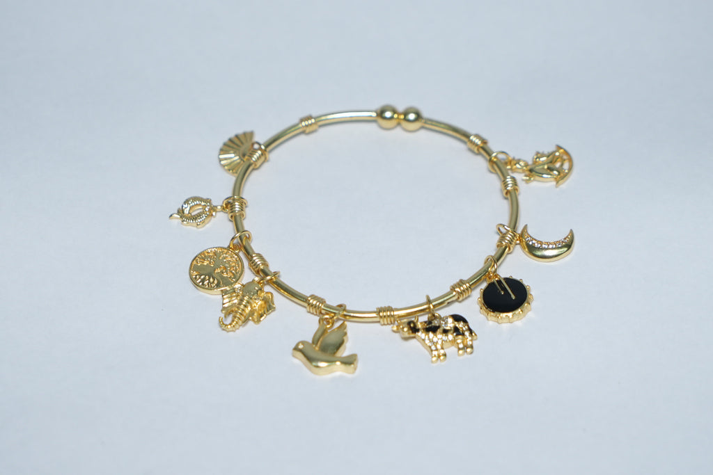 Ashwini Women Bracelet