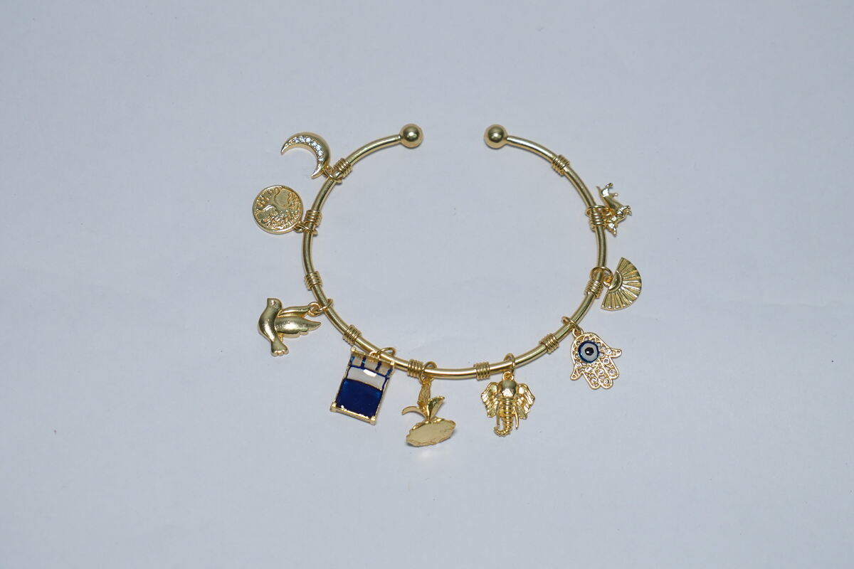 Uttara Ashadha Women Bracelet